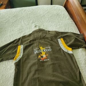 Men's shirt
